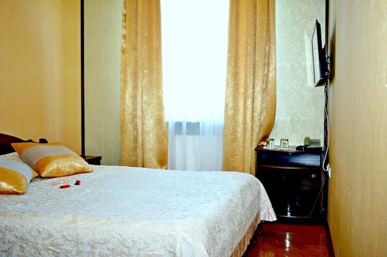 Argo Hotel Lviv Bagian luar foto