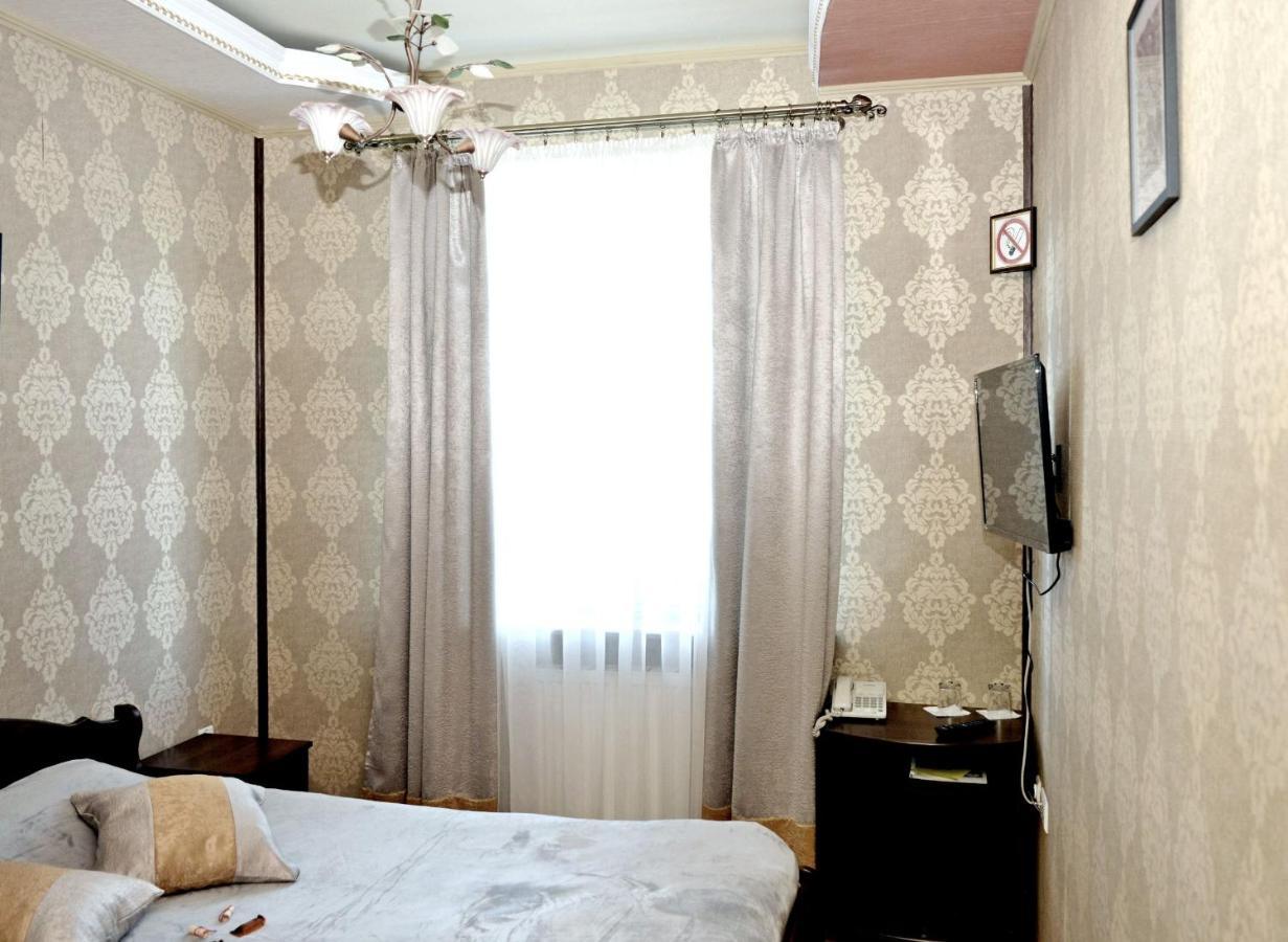 Argo Hotel Lviv Bagian luar foto