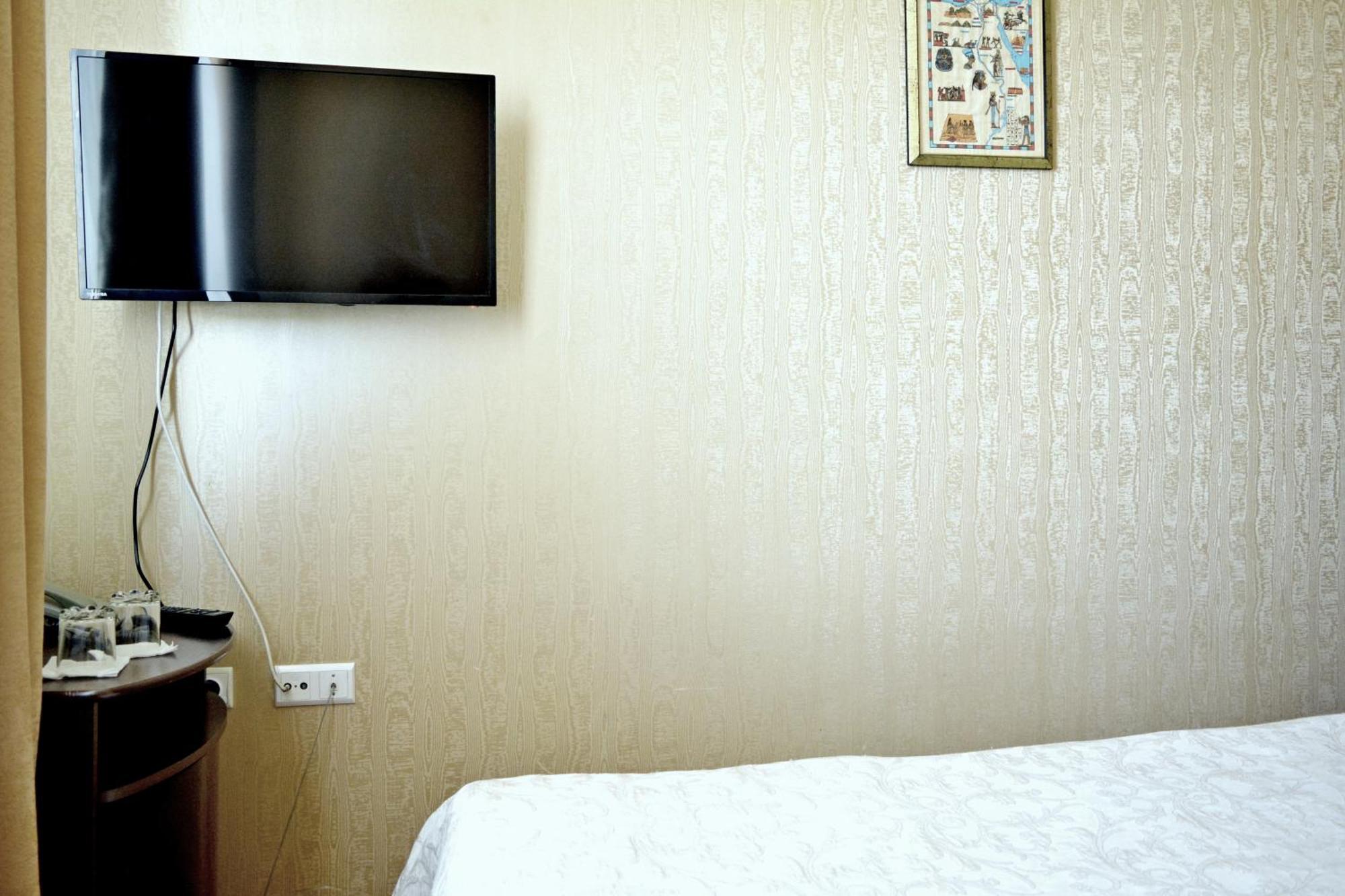 Argo Hotel Lviv Bagian luar foto