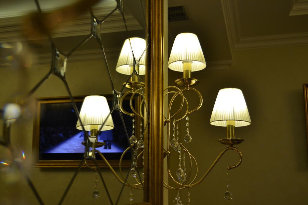 Argo Hotel Lviv Bagian luar foto