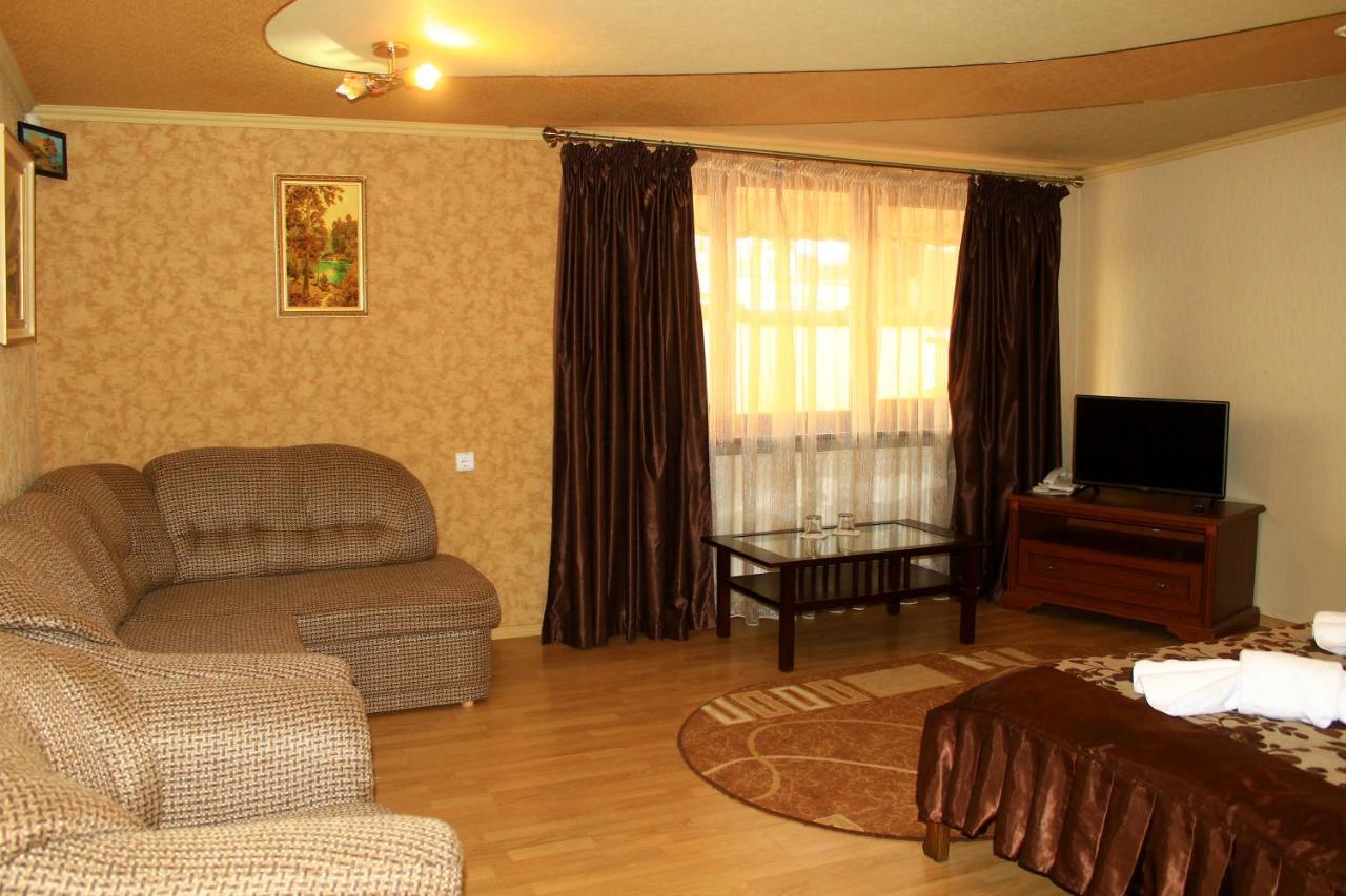 Argo Hotel Lviv Bagian luar foto