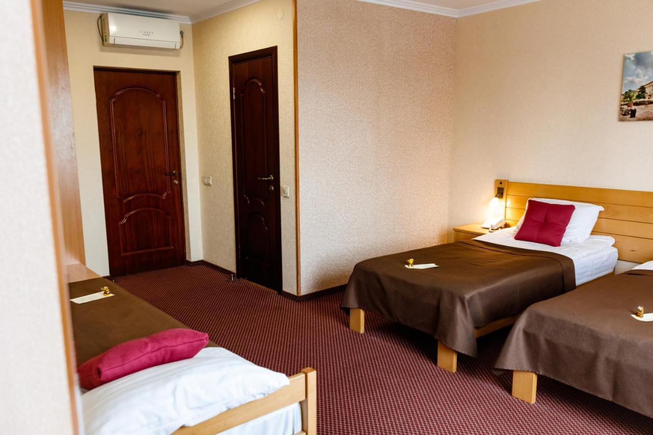 Argo Hotel Lviv Bagian luar foto